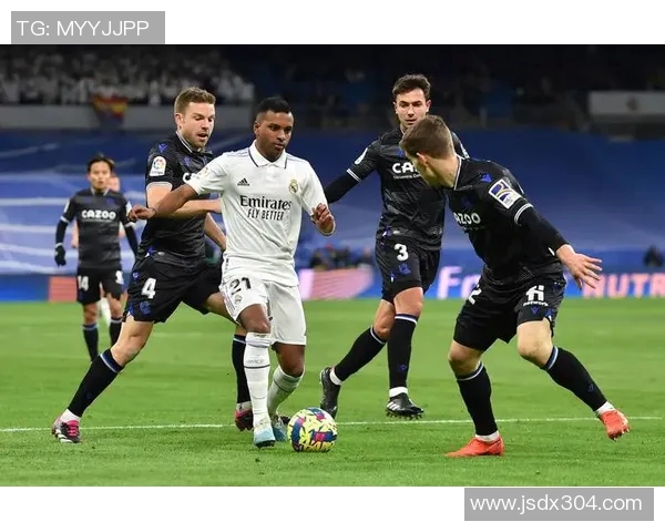 皇马巴萨争霸！西甲豪门激烈争夺联赛榜首位置