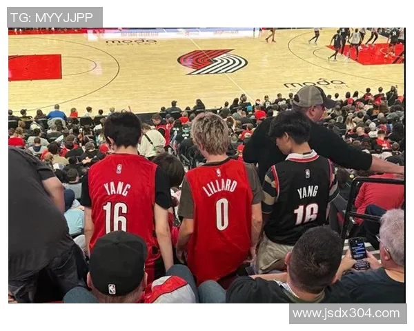 开拓者队核心状态火热，助球队追赶前行