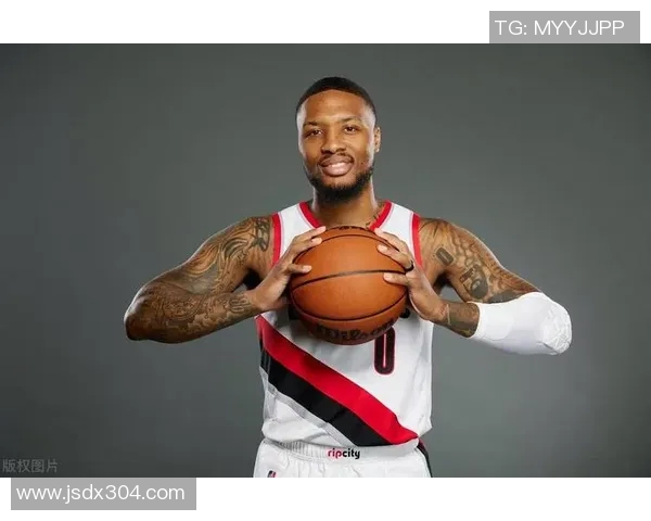 开拓者逆转太阳，利拉德命中绝杀三分——篮球场上的传奇瞬间