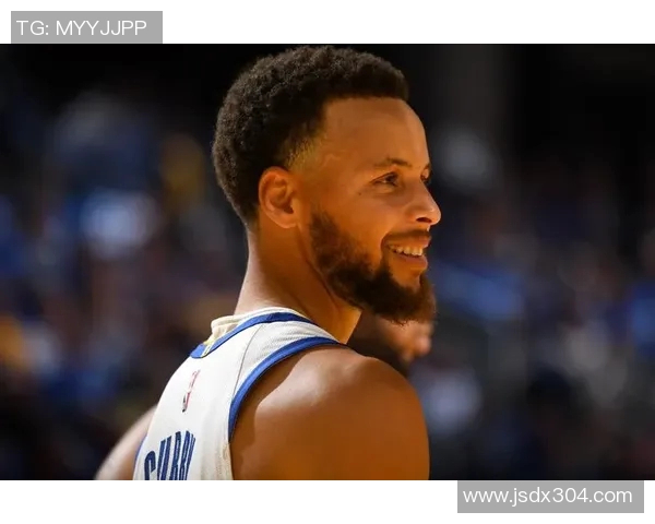 库里成为勇士历史得分王，传奇再添辉煌篇章