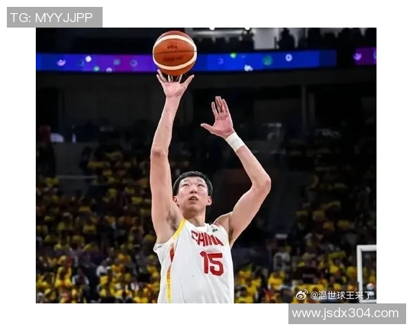 周琦投身国内篮坛,为中国男篮夺得更多荣誉助一臂之力 周琦投身国内篮坛,为中国男篮夺得更多荣誉助一臂之力