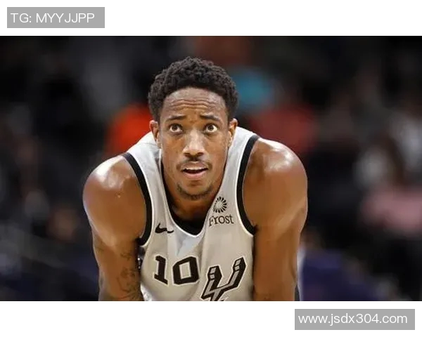 热火不敌马刺，德罗赞砍下29分，燃爆全场