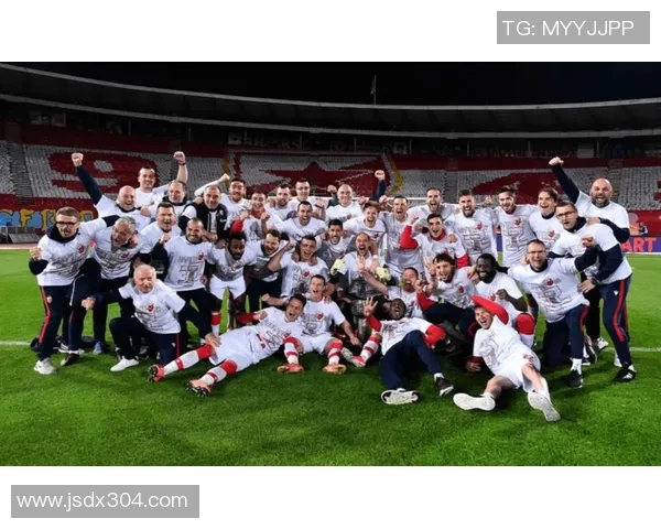 国米全队集体备战欧冠，主帅_目标冠军！