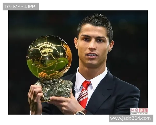 皇马宣布续约法尔考，球迷为其庆祝：再续传奇辉煌