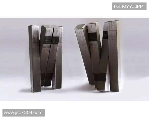 马尔凯农:文学与现实的交汇 马尔凯农:文学与现实的交汇